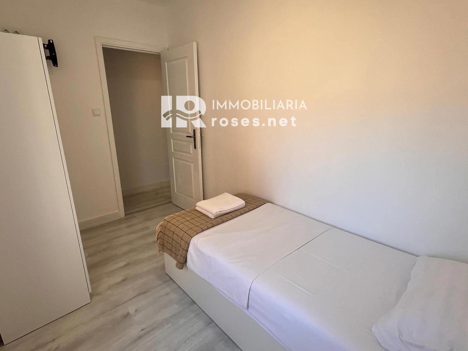 2 soverom Leilighet til salgs i Roses - € 180 000 (Ref: 9932071)