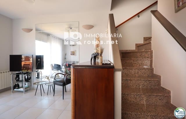 2 slaapkamer Villa te koop in Llançà met garage - € 435.000 (Ref: 9932072)