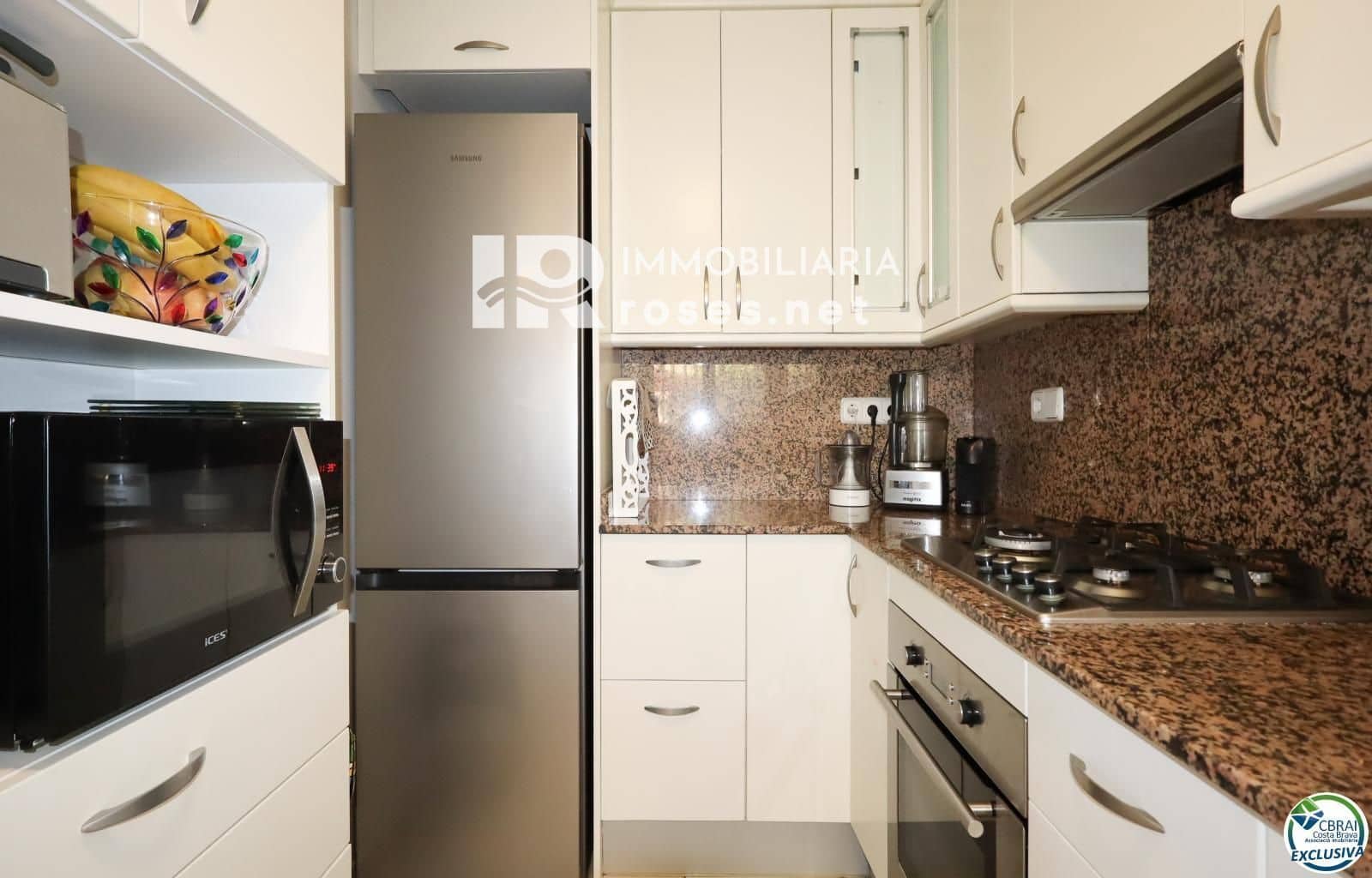 2 slaapkamer Villa te koop in Llanca met garage - € 435.000 (Ref: 9932072)