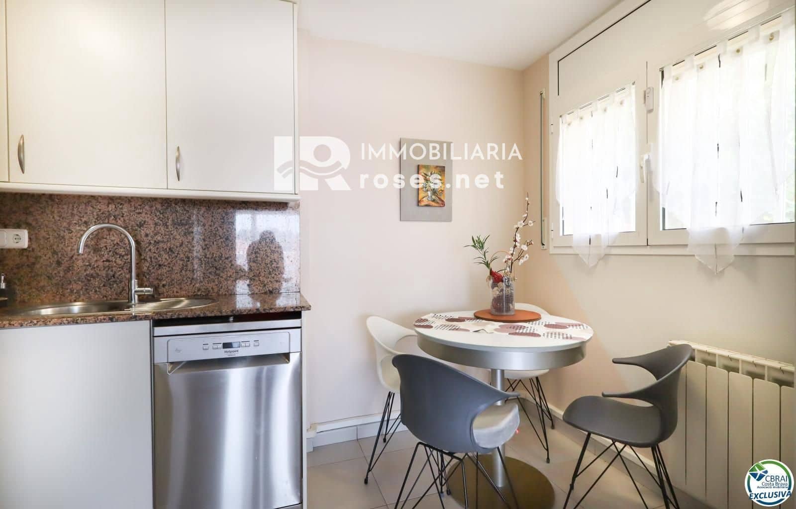 2 slaapkamer Villa te koop in Llanca met garage - € 435.000 (Ref: 9932072)