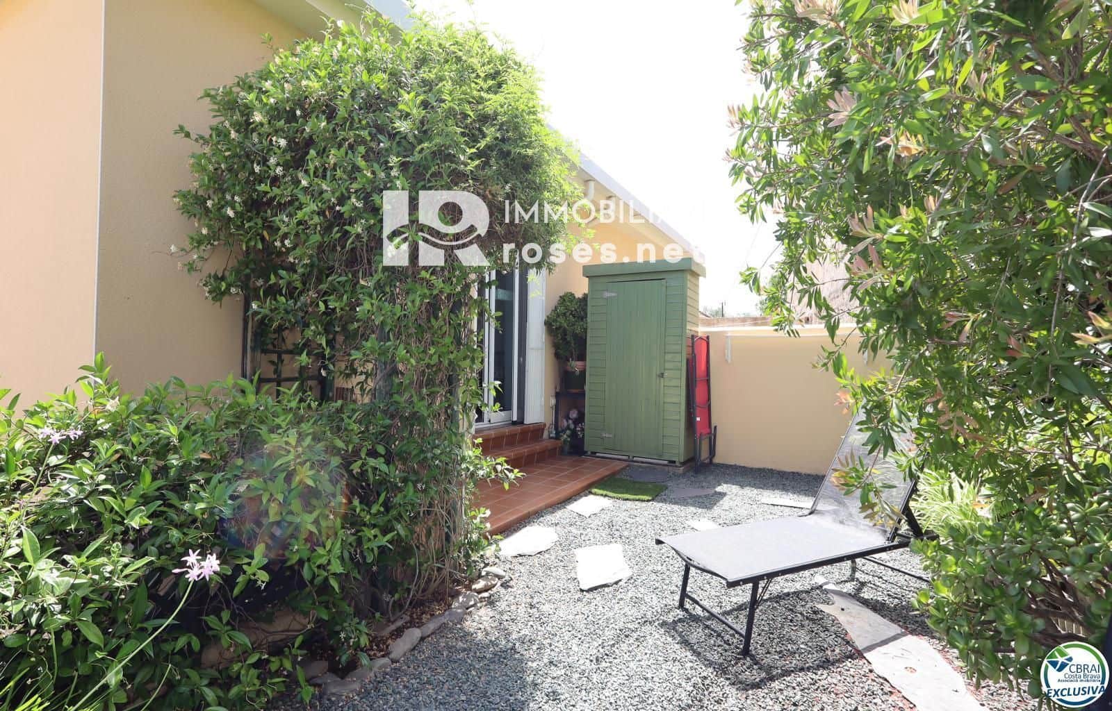 2 slaapkamer Villa te koop in Llanca met garage - € 435.000 (Ref: 9932072)