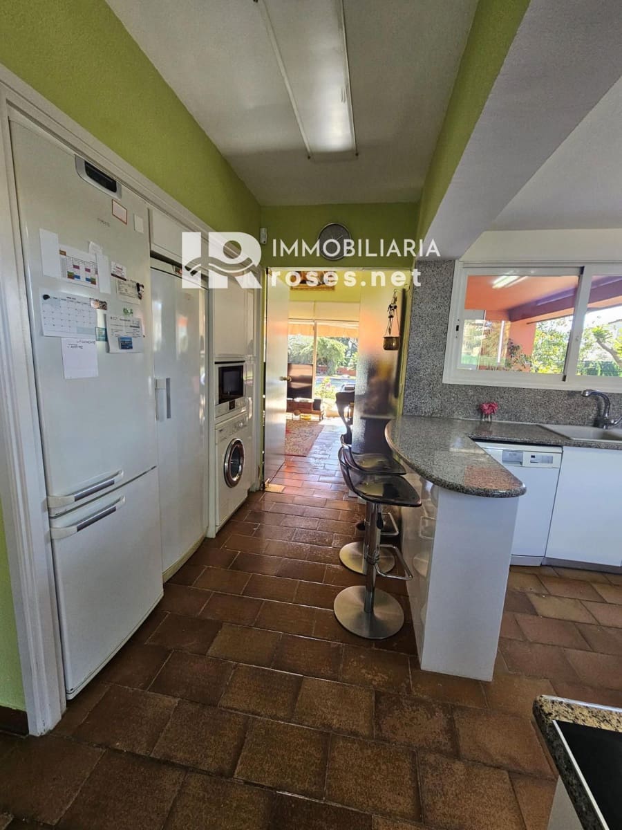 3 bedroom Villa for sale in Fortia with pool garage - € 769,000 (Ref: 9932073)