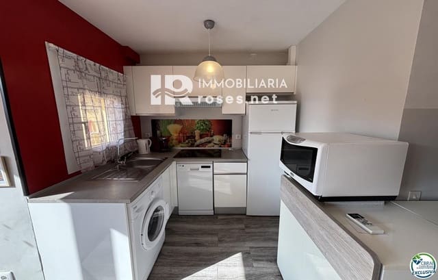 1 sovrum Lägenhet till salu i Empuriabrava, Castelló d'Empúries med pool - 159 000 € (Ref: 9936658)
