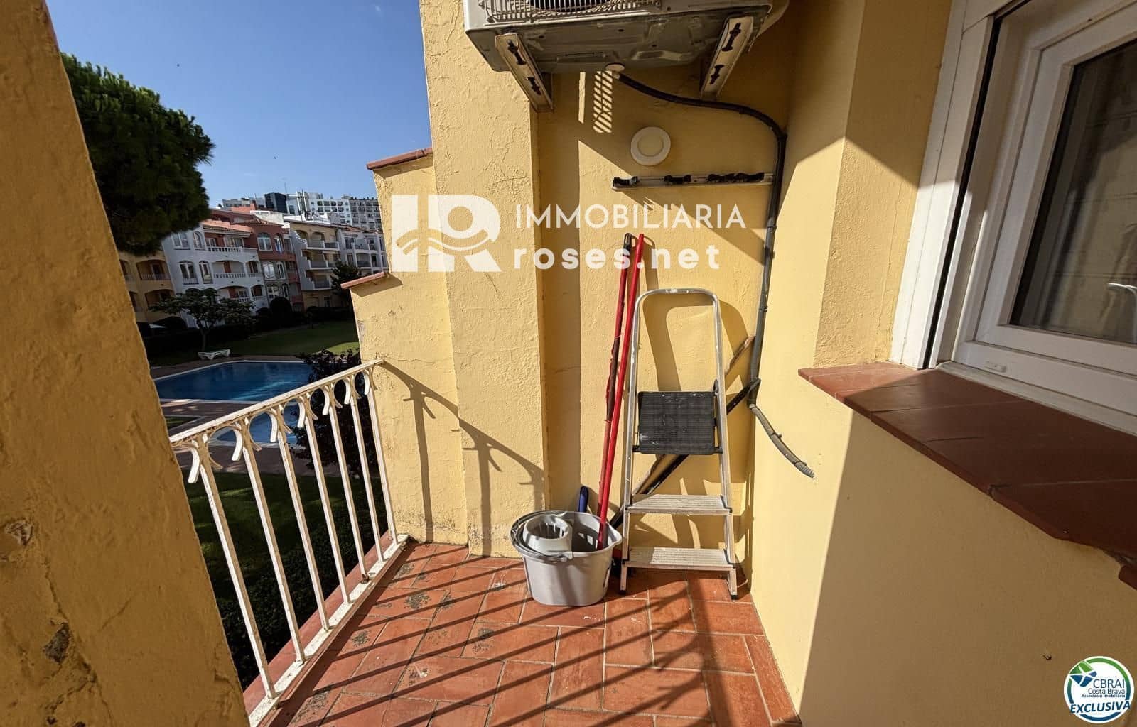 1 sovrum Lägenhet till salu i Empuriabrava med pool - 159 000 € (Ref: 9936658)