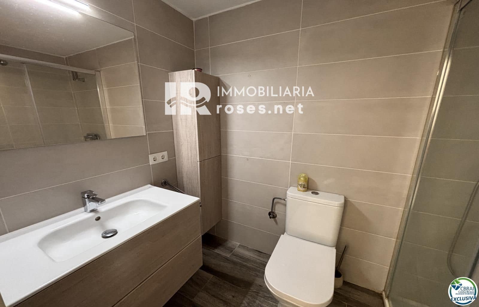 1 sovrum Lägenhet till salu i Empuriabrava med pool - 159 000 € (Ref: 9936658)