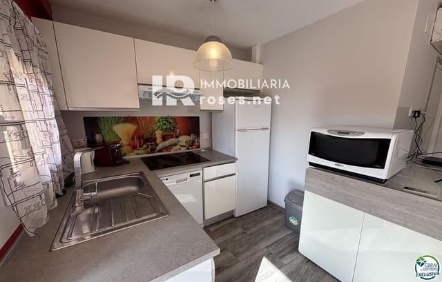 1 sovrum Lägenhet till salu i Empuriabrava, Castelló d'Empúries med pool - 159 000 € (Ref: 9936658)