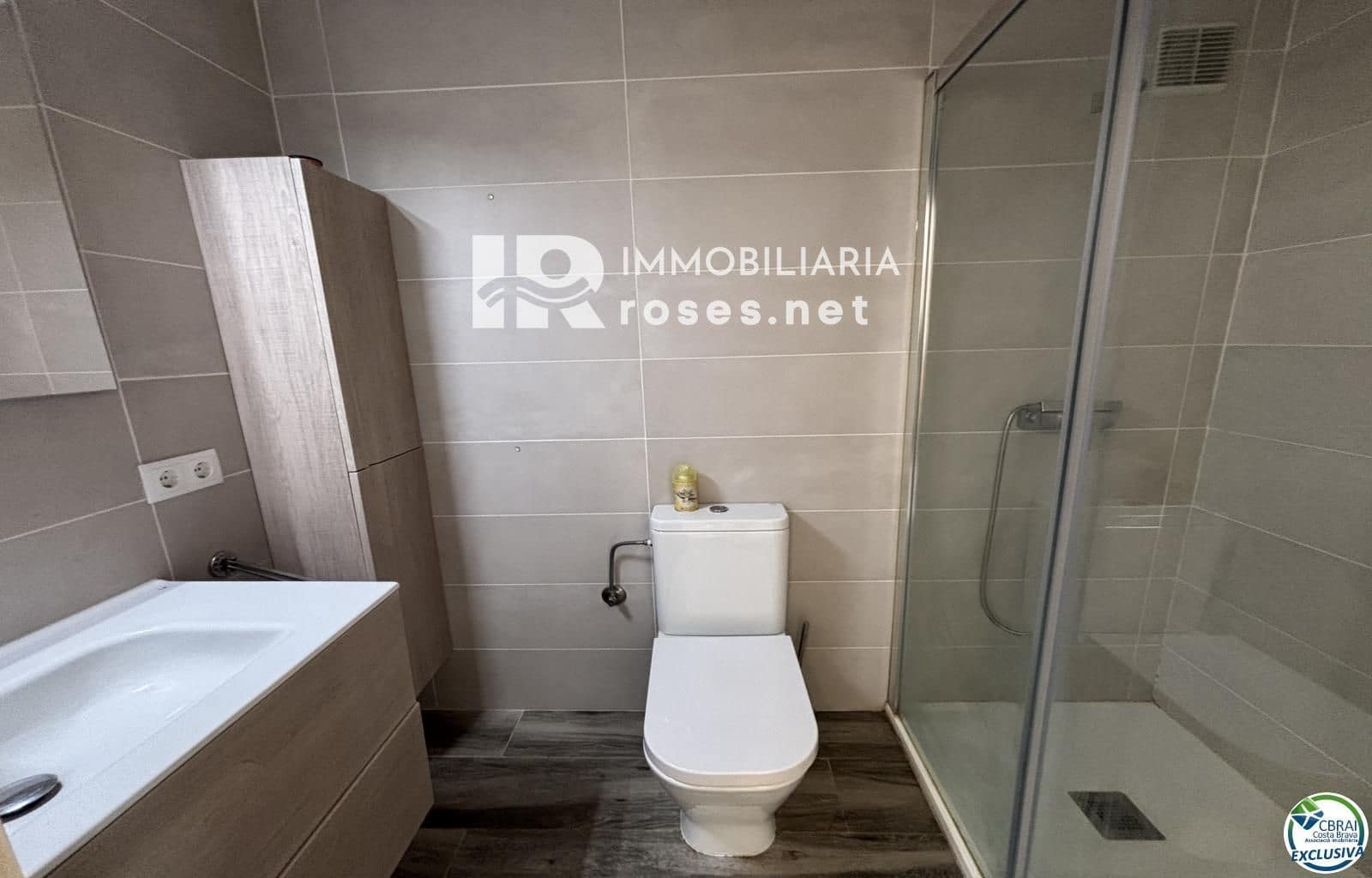 1 sovrum Lägenhet till salu i Empuriabrava med pool - 159 000 € (Ref: 9936658)