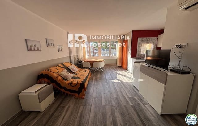 1 sovrum Lägenhet till salu i Empuriabrava, Castelló d'Empúries med pool - 159 000 € (Ref: 9936658)