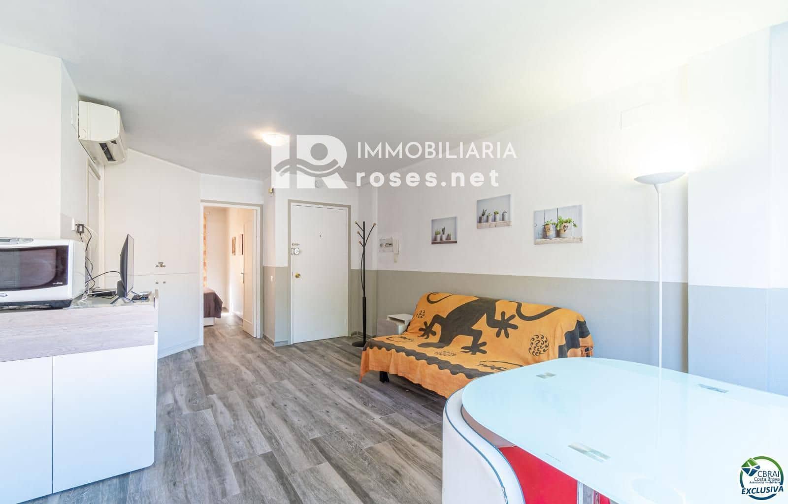 1 bedroom Flat for sale in Empuriabrava with pool - € 155,000 (Ref: 9936658)