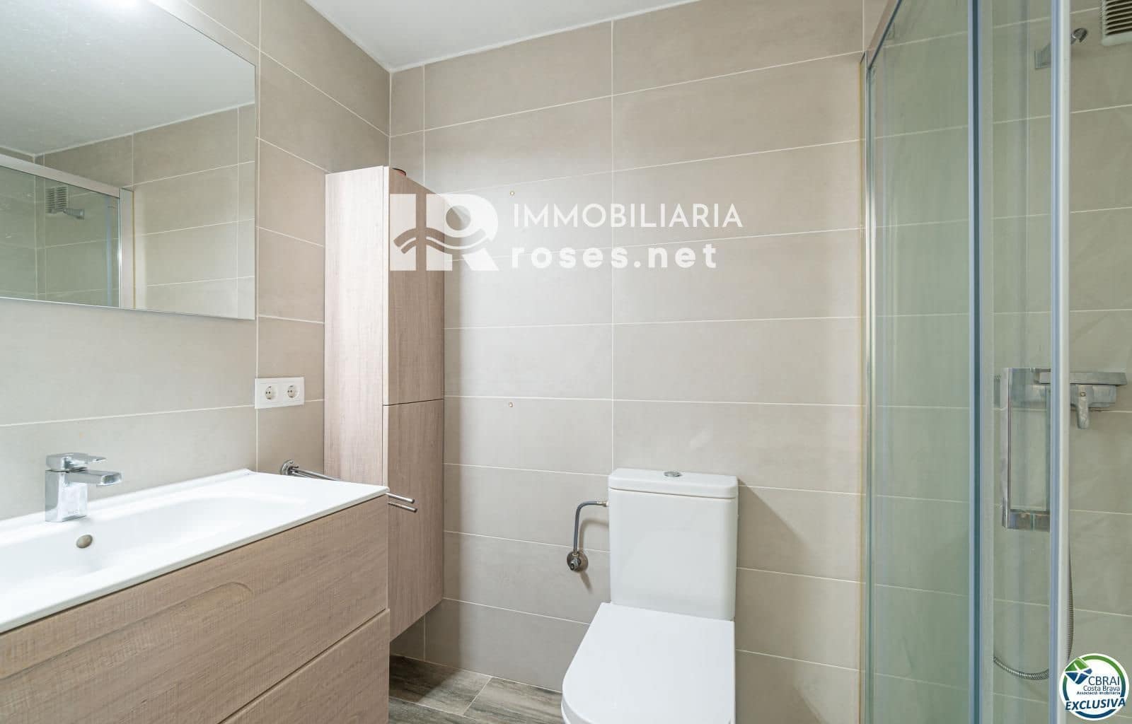 1 bedroom Flat for sale in Empuriabrava with pool - € 155,000 (Ref: 9936658)