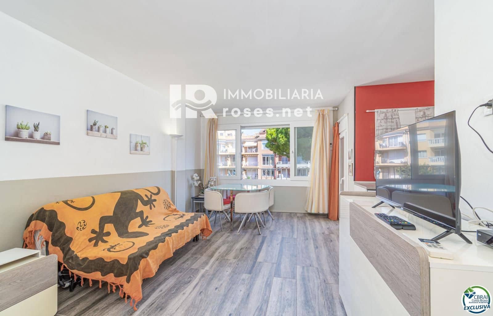 1 bedroom Flat for sale in Empuriabrava with pool - € 155,000 (Ref: 9936658)