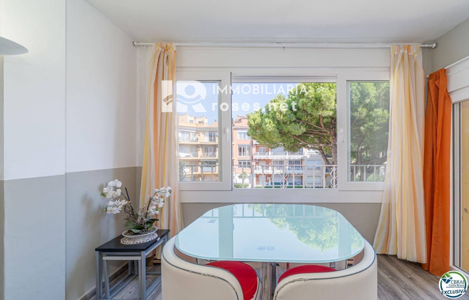 1 bedroom Flat for sale in Empuriabrava with pool - € 155,000 (Ref: 9936658)
