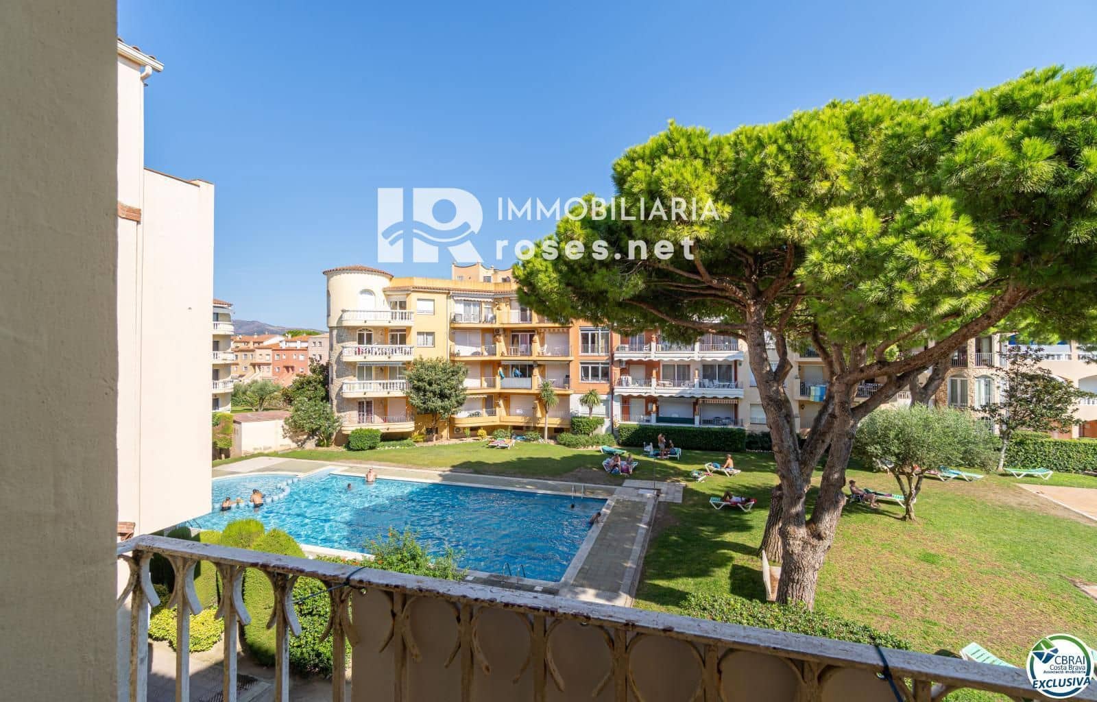 1 bedroom Flat for sale in Empuriabrava with pool - € 155,000 (Ref: 9936658)