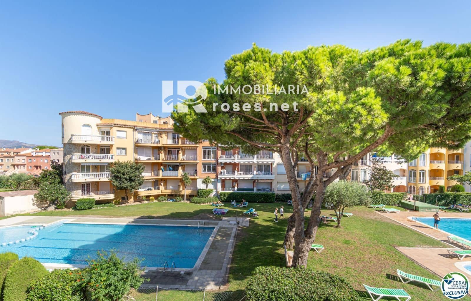 1 bedroom Flat for sale in Empuriabrava with pool - € 155,000 (Ref: 9936658)