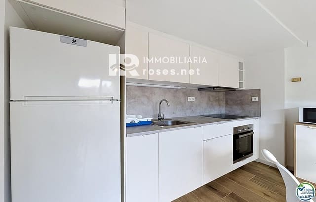 Piso de 1 habitación en Roses en venta - 165.000 € (Ref: 9940721)