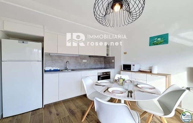 Piso de 1 habitación en Roses en venta - 165.000 € (Ref: 9940721)