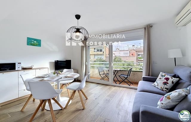 Piso de 1 habitación en Roses en venta - 165.000 € (Ref: 9940721)