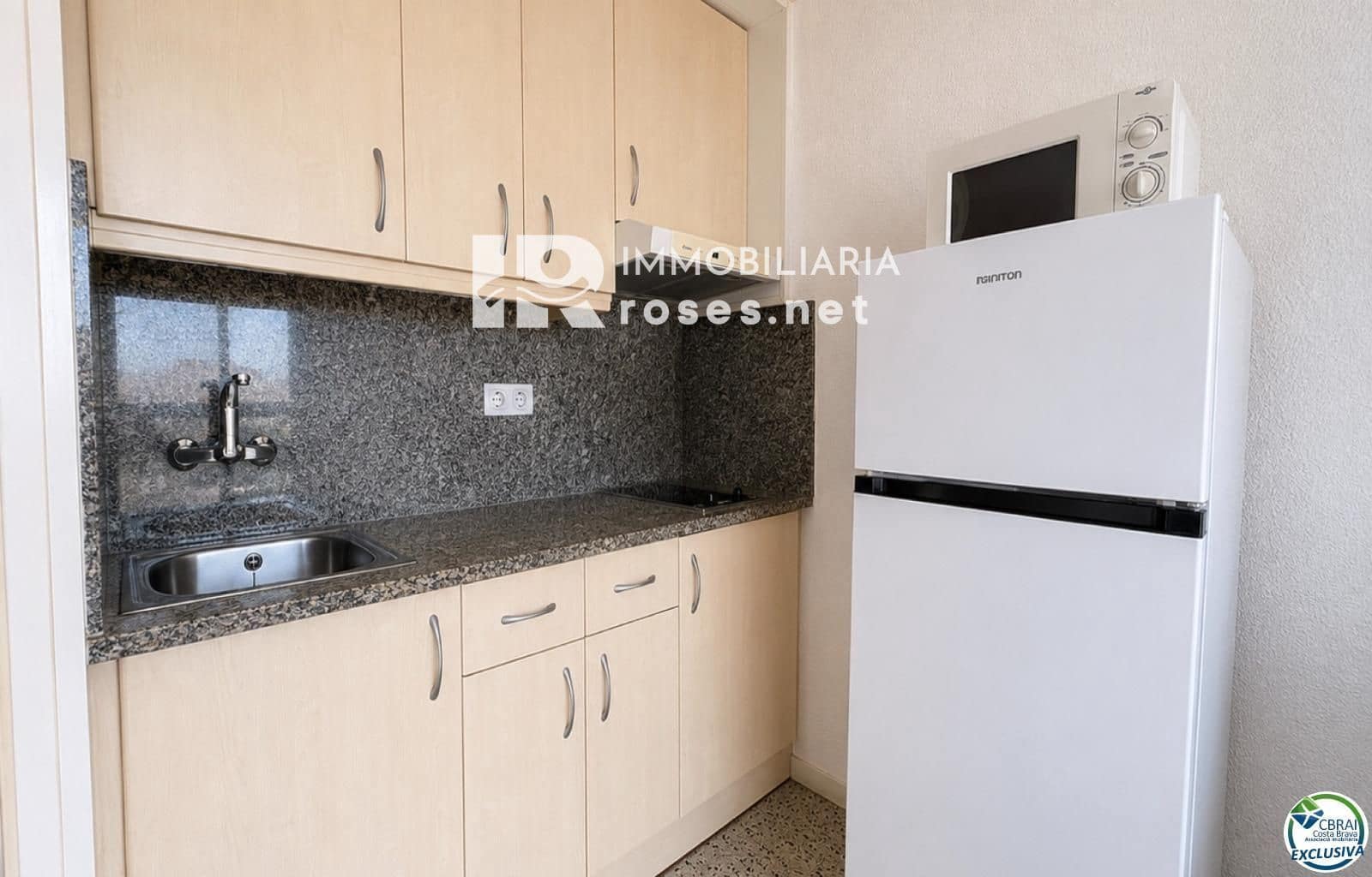 Flat te koop in Empuriabrava - € 99.000 (Ref: 9940722)
