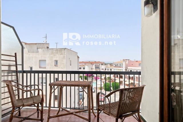 1 bedroom Flat for sale in Empuriabrava, Castelló d'Empúries - € 110,000 (Ref: 9940723)