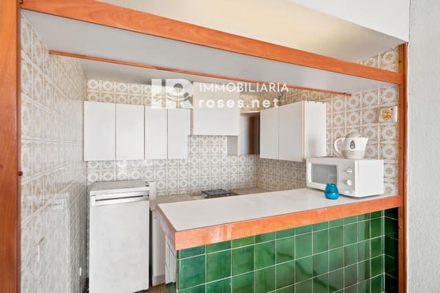 1 bedroom Flat for sale in Empuriabrava, Castelló d'Empúries - € 110,000 (Ref: 9940723)