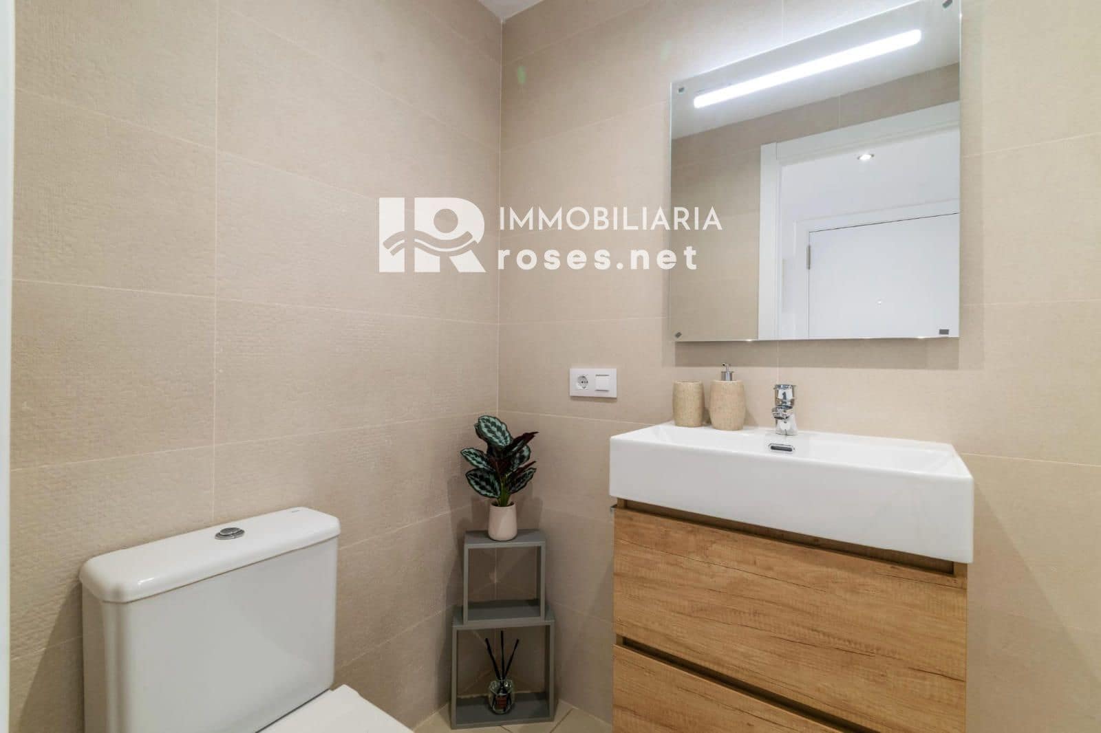 2 makuuhuone Asunto myytävänä paikassa Fortia - 239 000 € (Ref: 9940875)