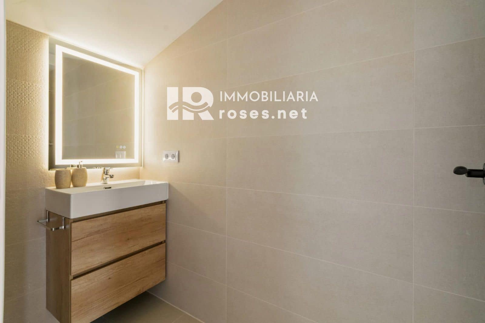 2 makuuhuone Asunto myytävänä paikassa Fortia - 239 000 € (Ref: 9940875)