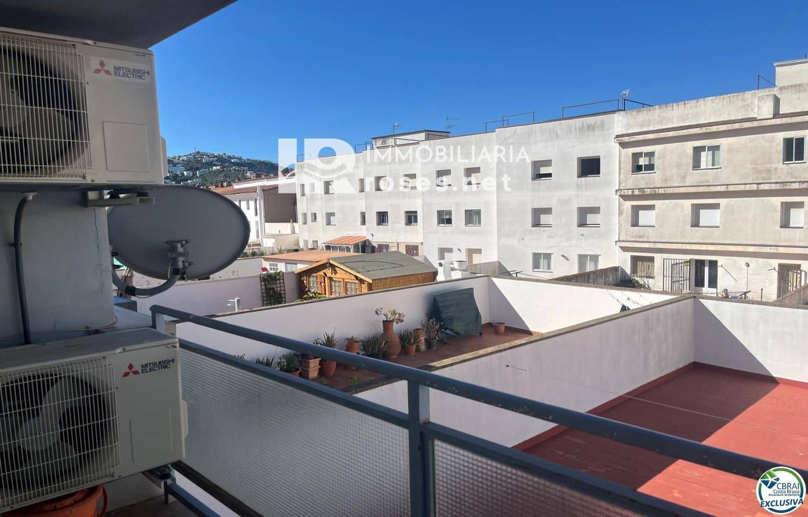 3 bedroom Flat for sale in Roses - € 265,000 (Ref: 9946051)