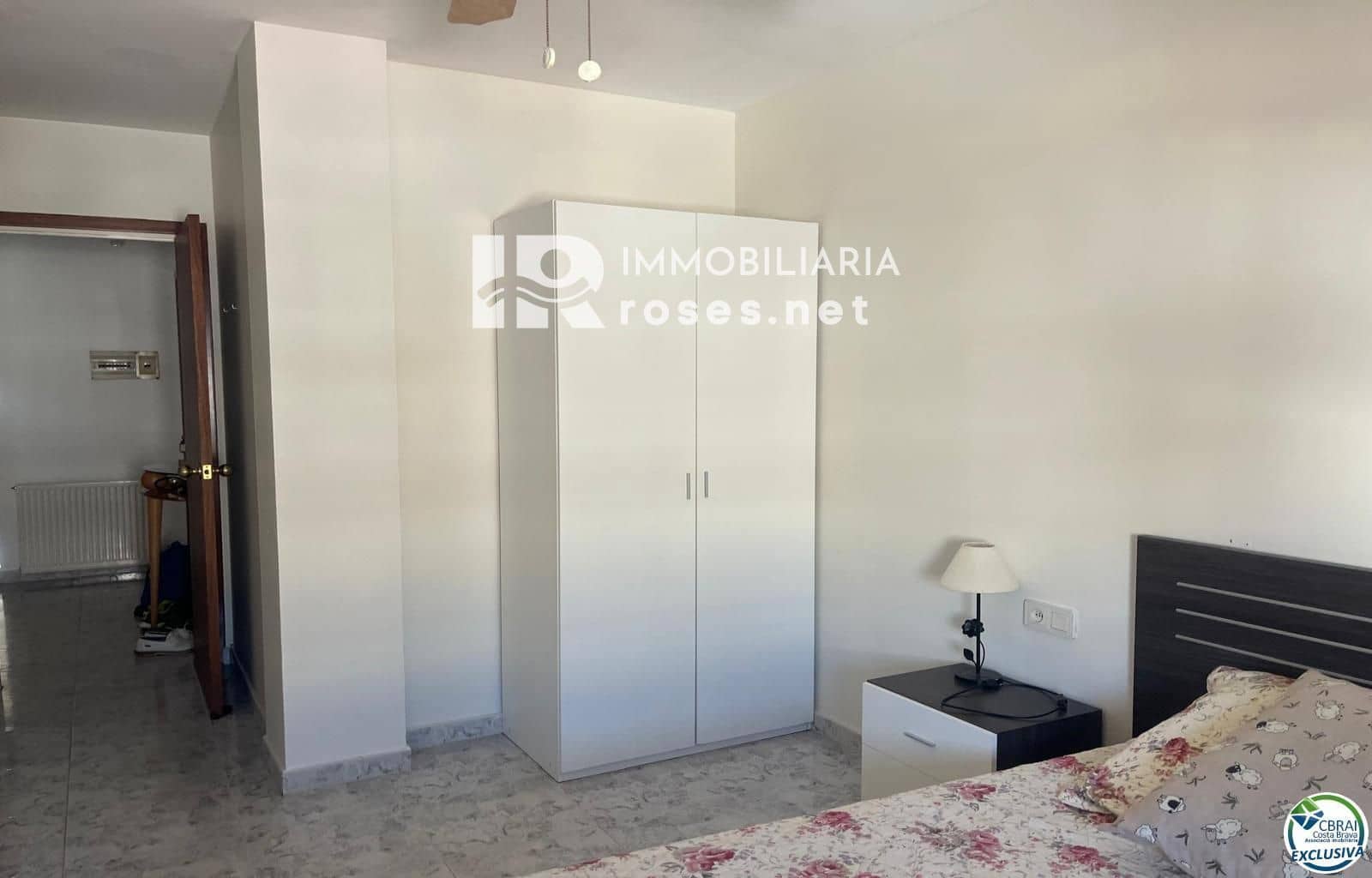 3 bedroom Flat for sale in Roses - € 265,000 (Ref: 9946051)