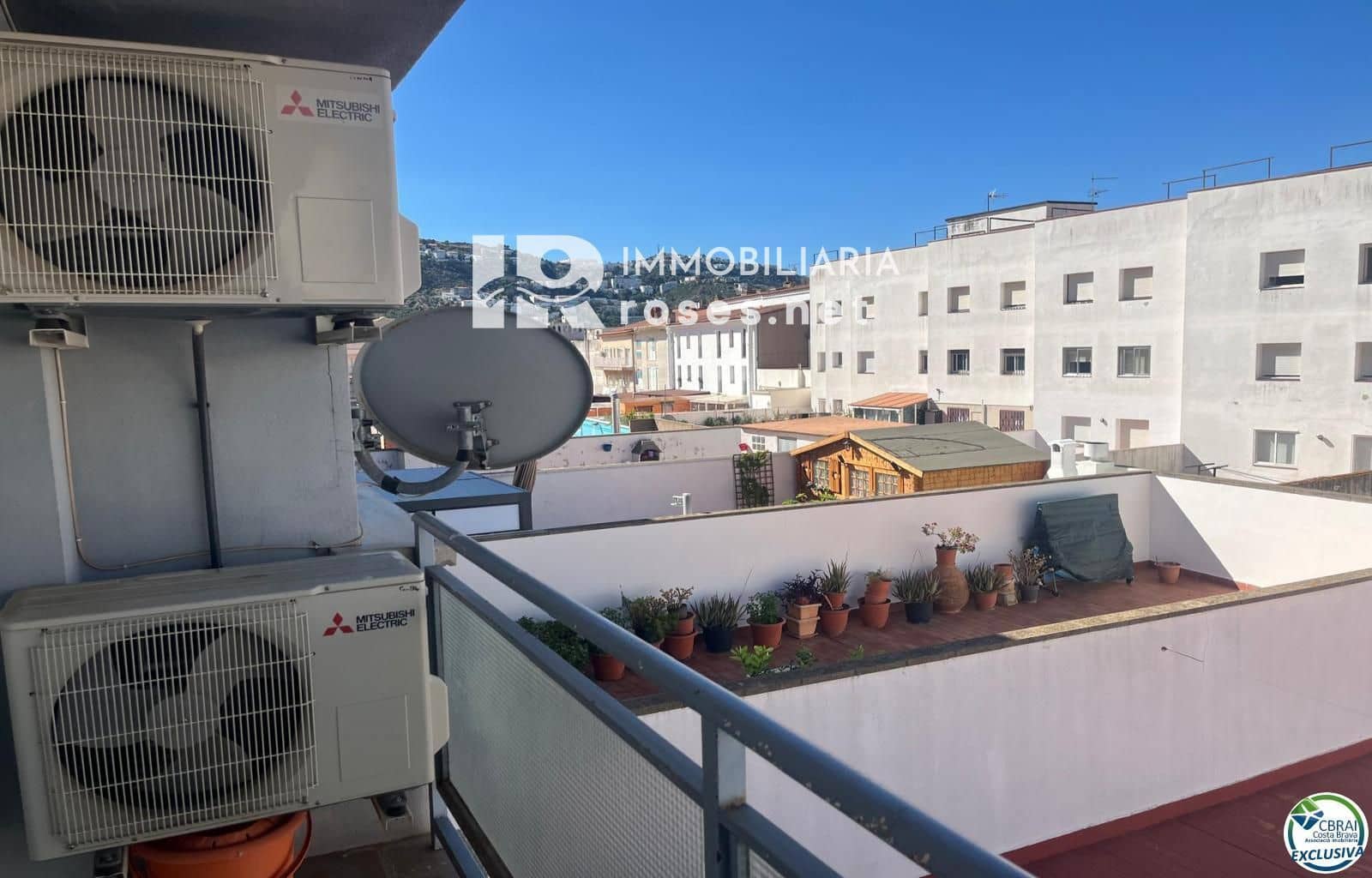 3 bedroom Flat for sale in Roses - € 265,000 (Ref: 9946051)