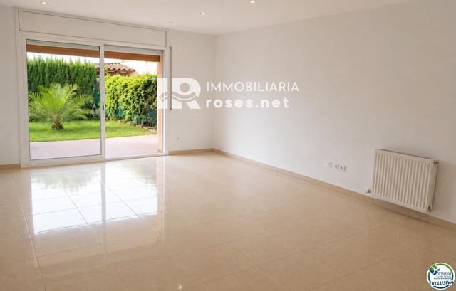 4 soveværelse Villa til salg i Empuriabrava, Castelló d'Empúries med garage - € 295.000 (Ref: 9956072)