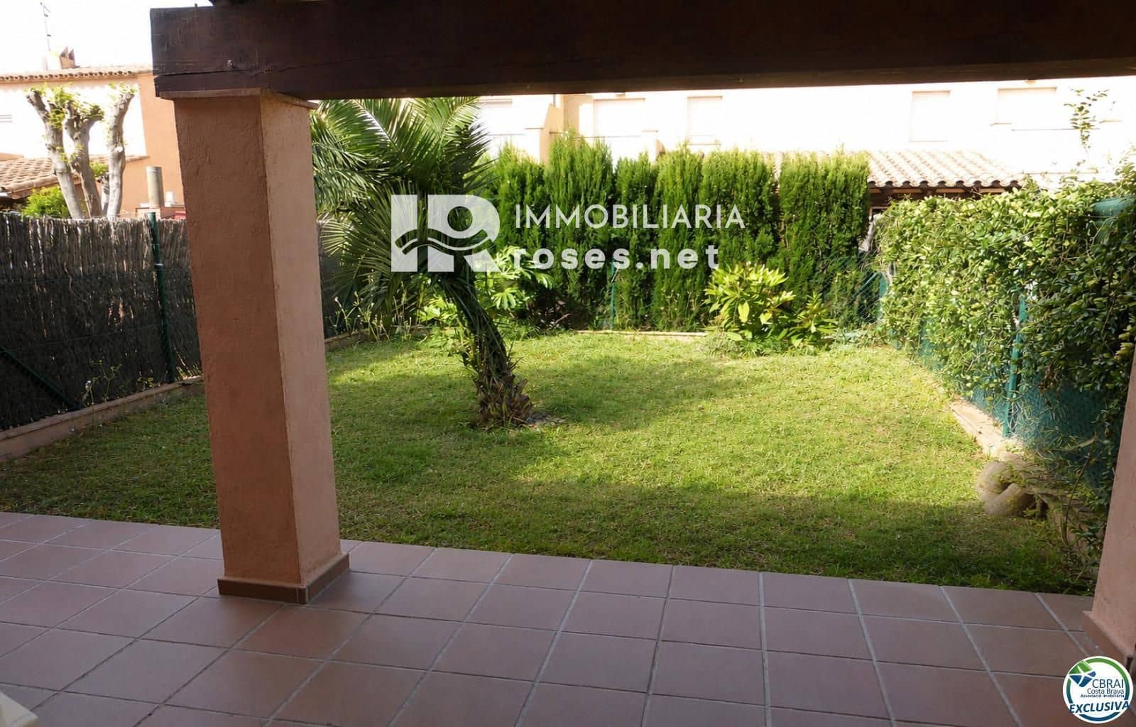 Chalet de 4 habitaciones en Empuriabrava en venta con garaje - 295.000 € (Ref: 9956072)