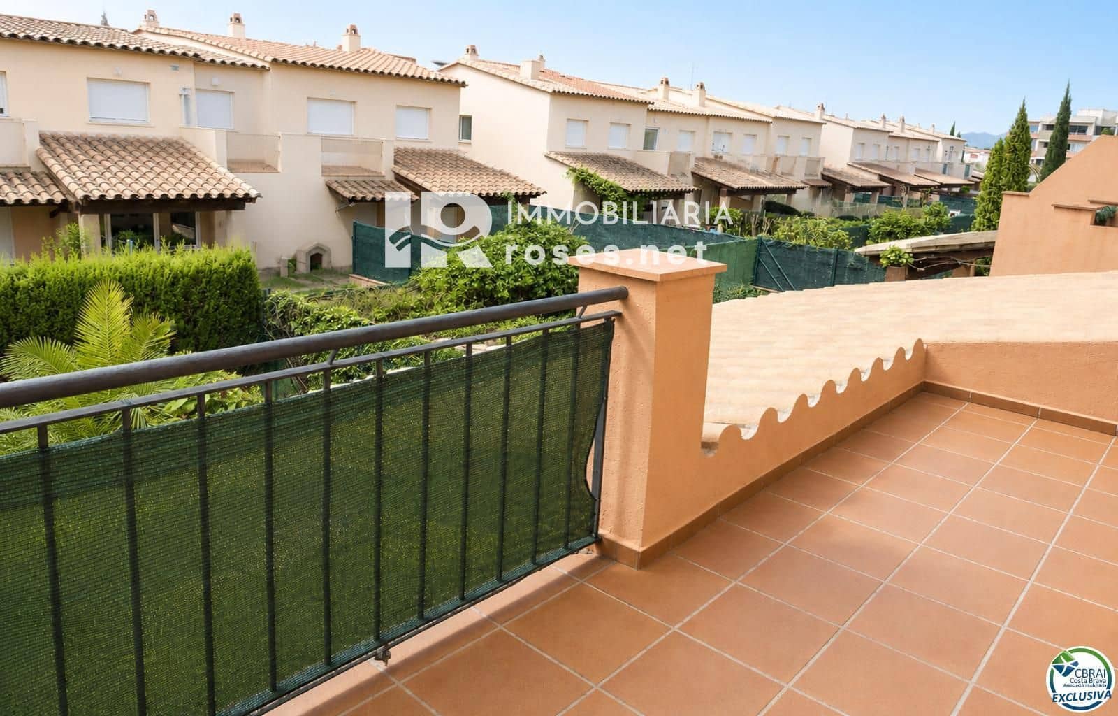 Chalet de 4 habitaciones en Empuriabrava en venta con garaje - 295.000 € (Ref: 9956072)