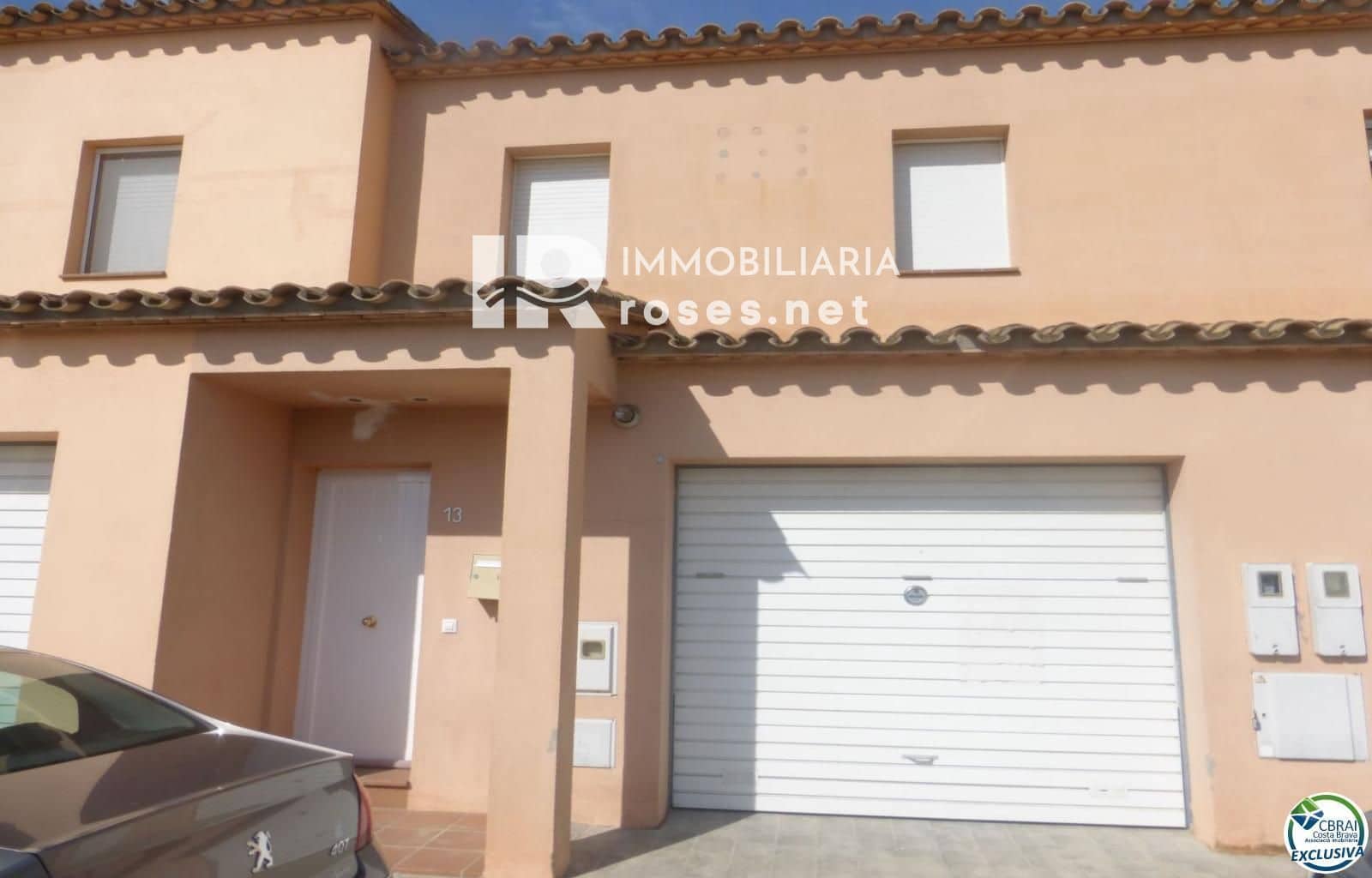 Chalet de 4 habitaciones en Empuriabrava en venta con garaje - 295.000 € (Ref: 9956072)