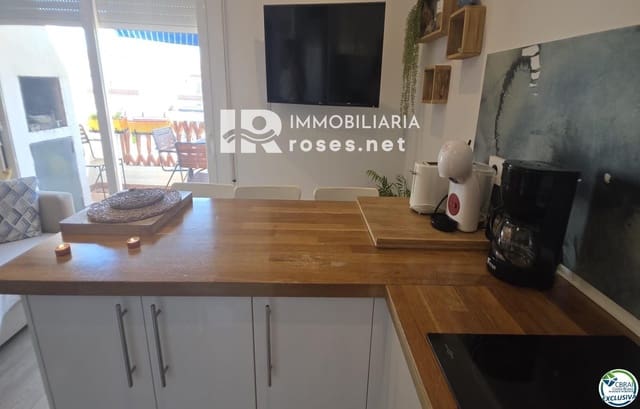 1 slaapkamer Flat te koop in Empuriabrava, Castelló d'Empúries met zwembad - € 140.000 (Ref: 9958180)
