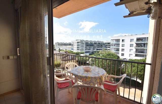 2 slaapkamer Flat te koop in Santa Margarida, Roses met zwembad - € 165.000 (Ref: 9963409)