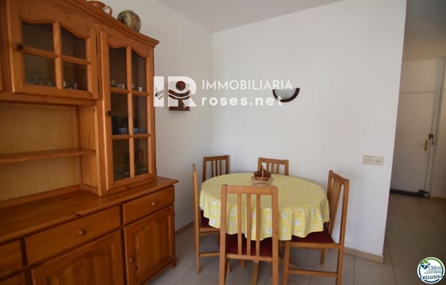 2 slaapkamer Flat te koop in Santa Margarida, Roses met zwembad - € 165.000 (Ref: 9963409)