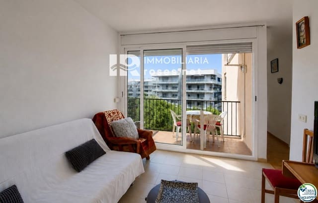 2 slaapkamer Flat te koop in Santa Margarida, Roses met zwembad - € 165.000 (Ref: 9963409)