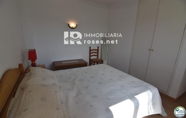 2 slaapkamer Flat te koop in Santa Margarida, Roses met zwembad - € 165.000 (Ref: 9963409)