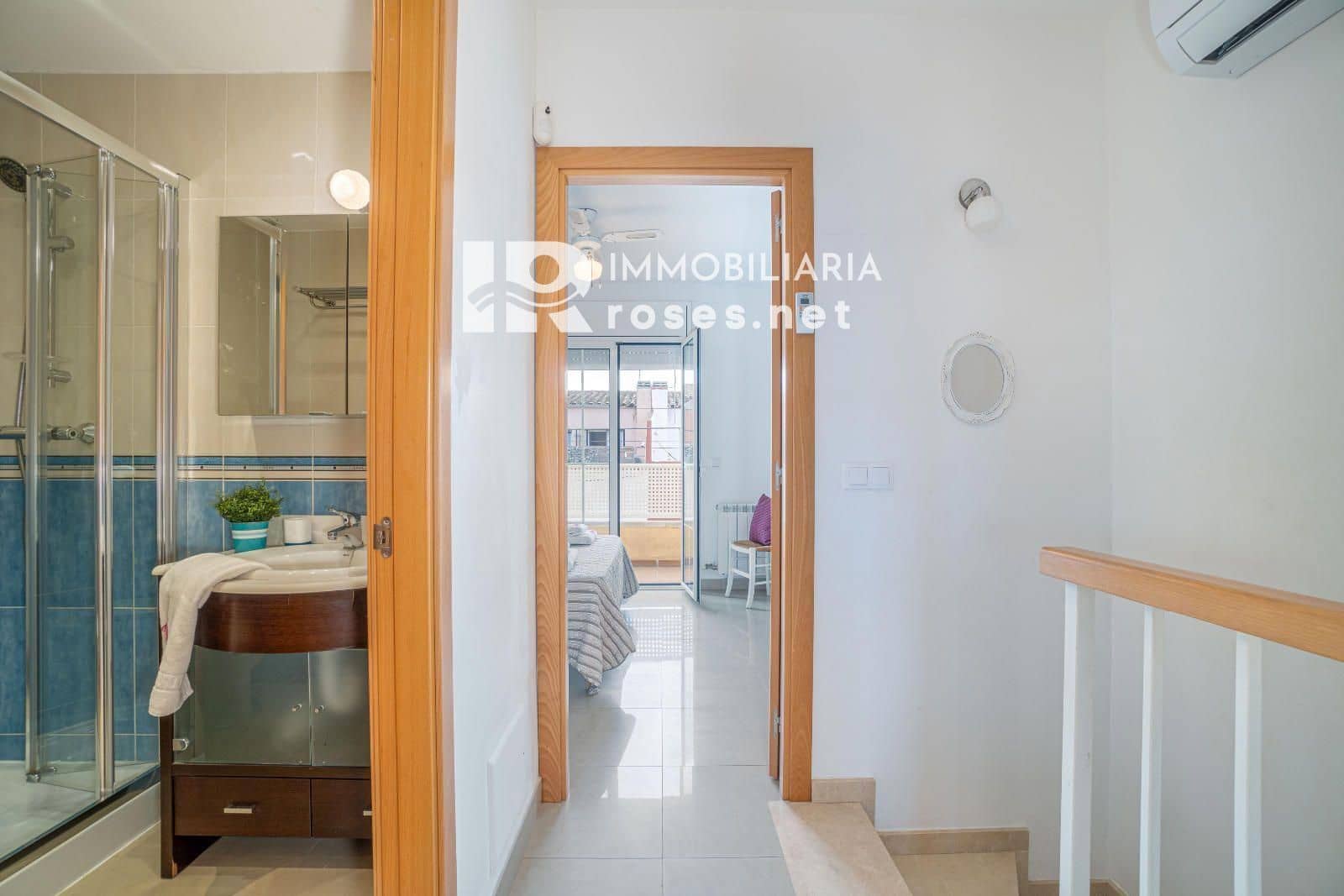 2 makuuhuone Omakotitalo myytävänä paikassa Empuriabrava mukana 
autotalli - 195 000 € (Ref: 9963410)