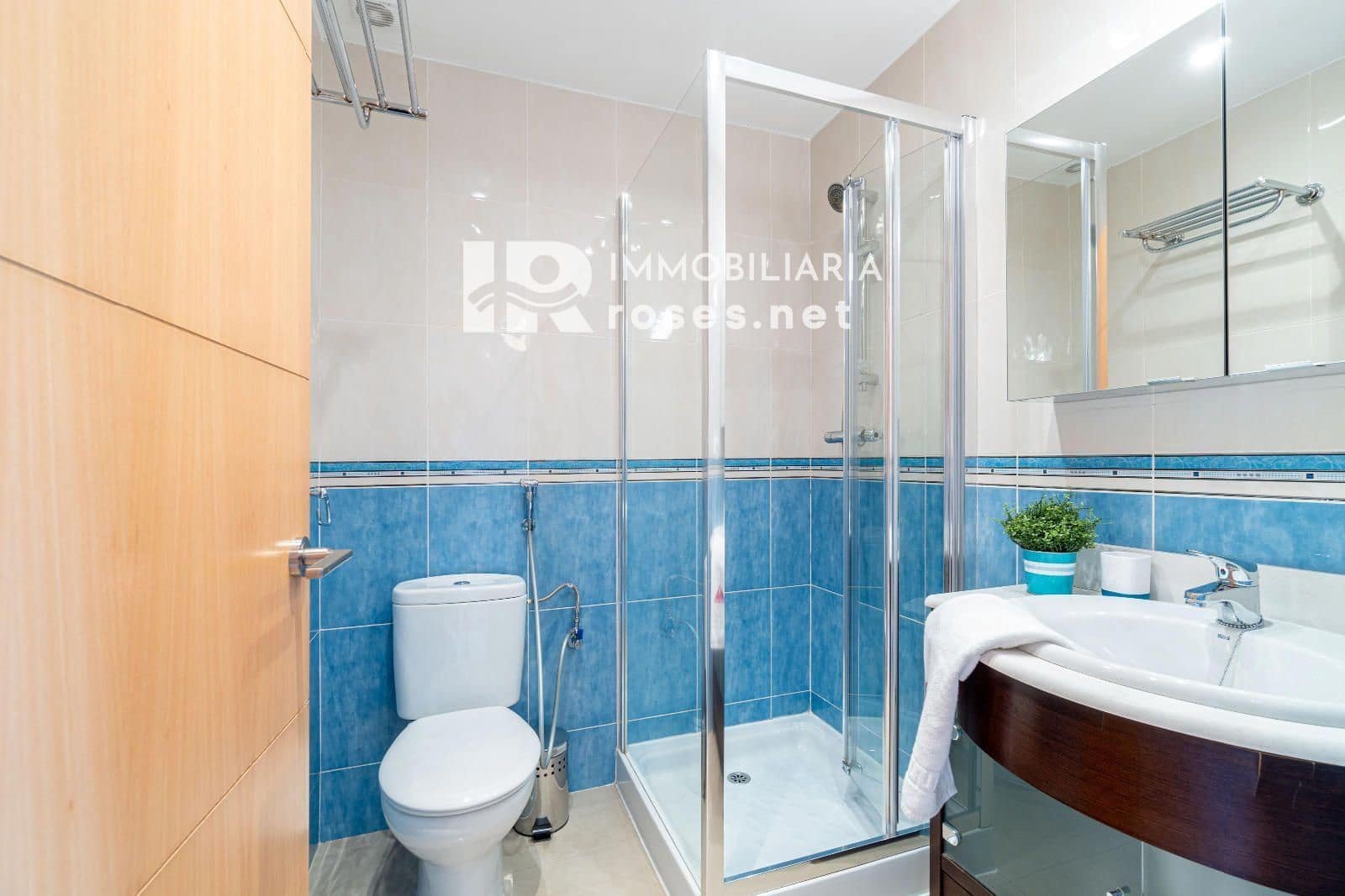 2 makuuhuone Omakotitalo myytävänä paikassa Empuriabrava mukana 
autotalli - 195 000 € (Ref: 9963410)