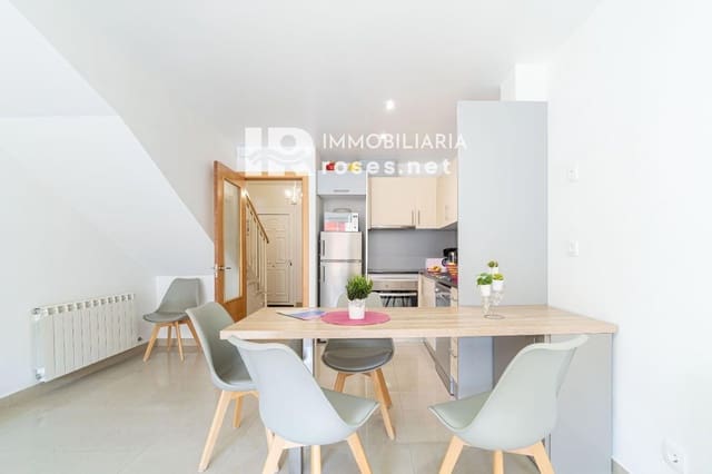 2 makuuhuone Omakotitalo myytävänä paikassa Empuriabrava, Castelló d'Empúries mukana 
autotalli - 195 000 € (Ref: 9963410)