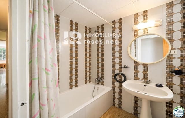 1 slaapkamer Flat te koop in Roses - € 160.000 (Ref: 9966954)