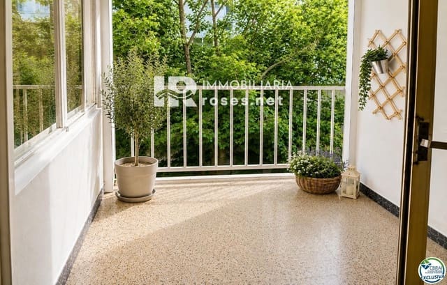 1 slaapkamer Flat te koop in Roses - € 160.000 (Ref: 9966954)