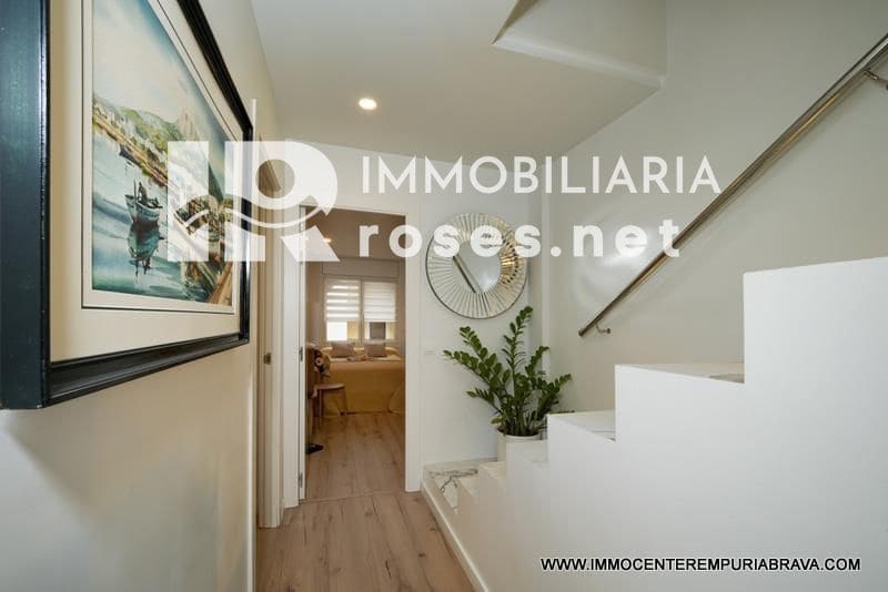 3 soveværelse Lejlighed til salg i Empuriabrava - € 539.000 (Ref: 9968610)
