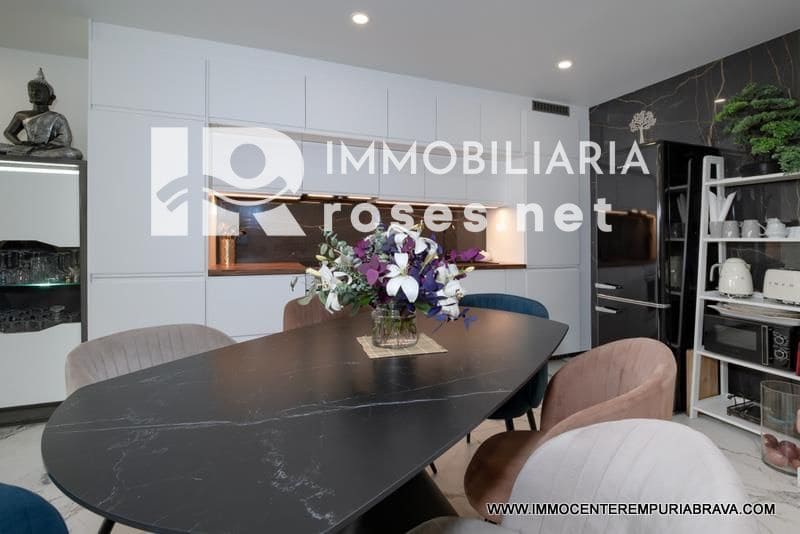3 soveværelse Lejlighed til salg i Empuriabrava - € 539.000 (Ref: 9968610)
