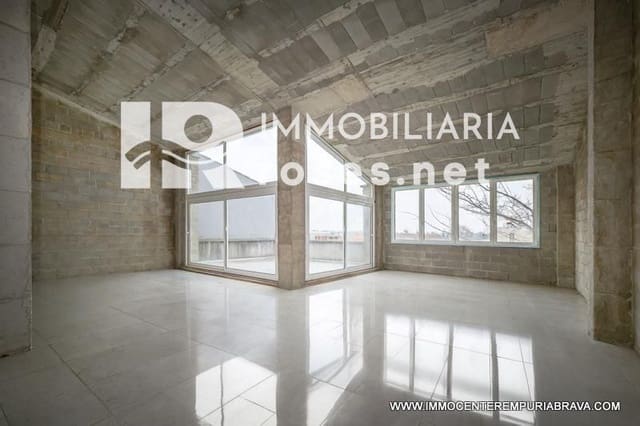 Restaurant/Bar til salg i Empuriabrava, Castelló d'Empúries med garage - € 270.000 (Ref: 9968615)