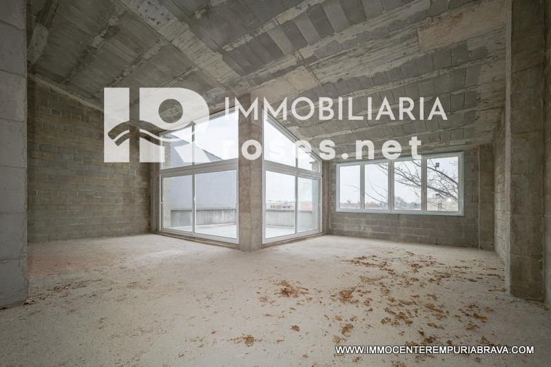 Restaurant/Bar til salg i Empuriabrava med garage - € 270.000 (Ref: 9968615)