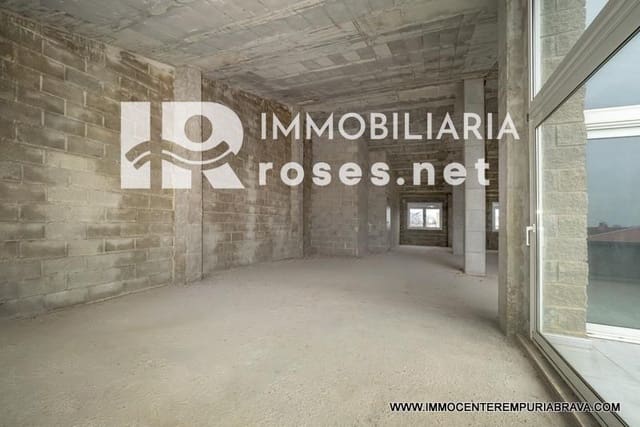 Restaurant/Bar til salg i Empuriabrava, Castelló d'Empúries med garage - € 270.000 (Ref: 9968615)