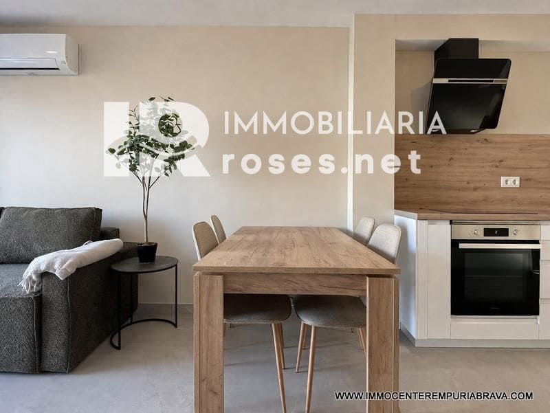 2 sovrum Lägenhet till salu i Empuriabrava med garage - 240 000 € (Ref: 9968617)