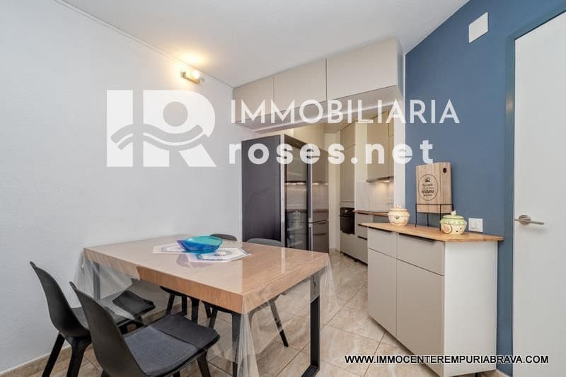 2 quarto Apartamento para venda em Empuriabrava com garagem - 139 000 € (Ref: 9968618)